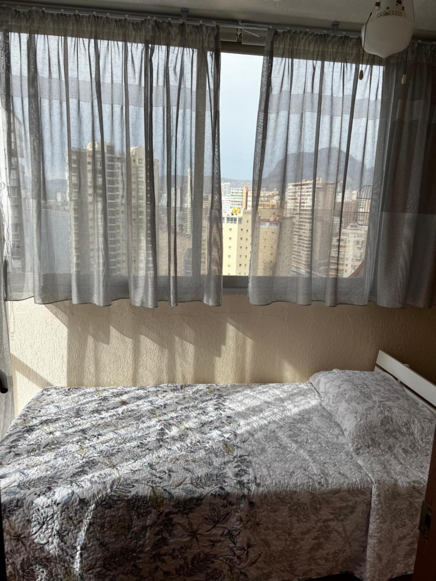 2 Bedroom Levante Beach Бенидорм Экстерьер фото